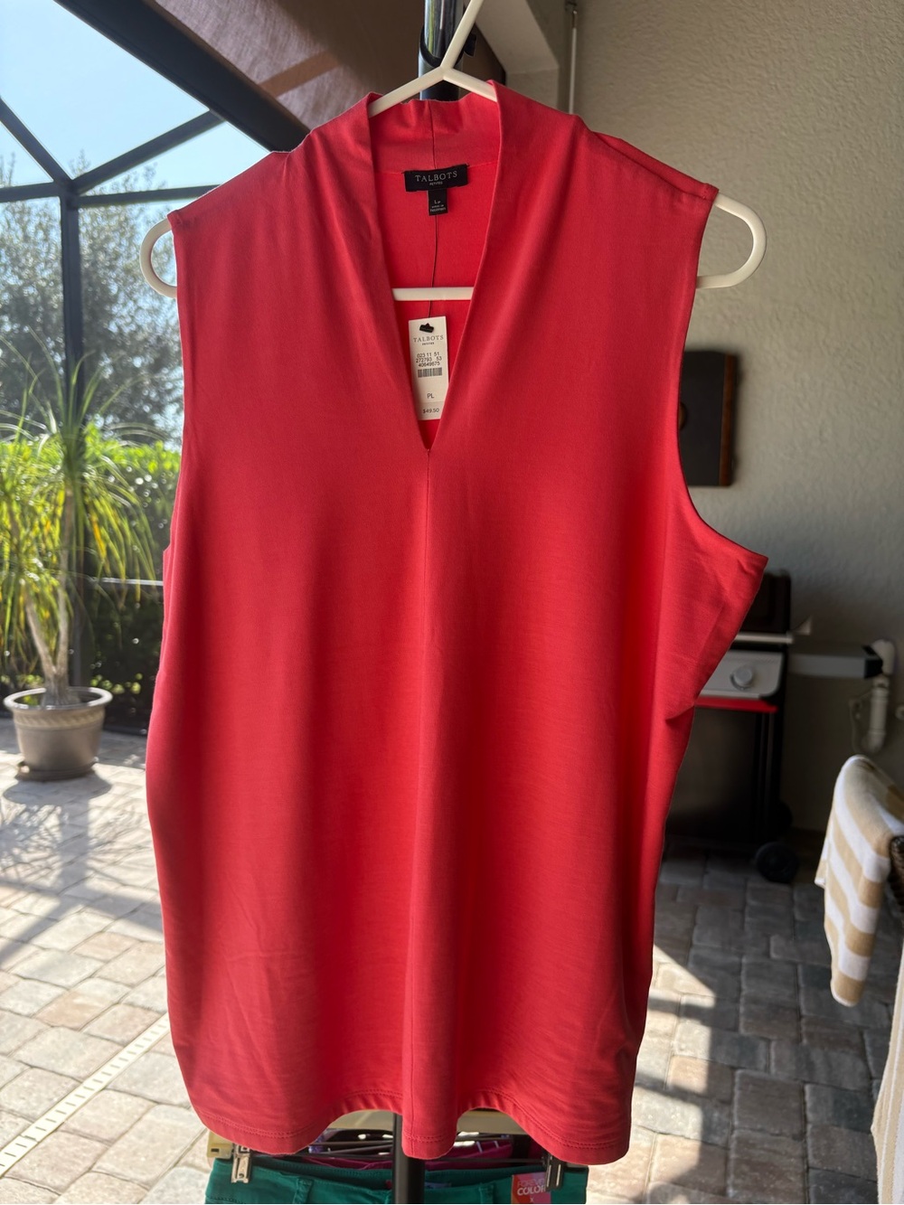 Talbots Sleeveless Red Notch-Neck Women's Top - Picture 2 of 3